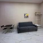Appartement Valentino Caracciolo 105 *