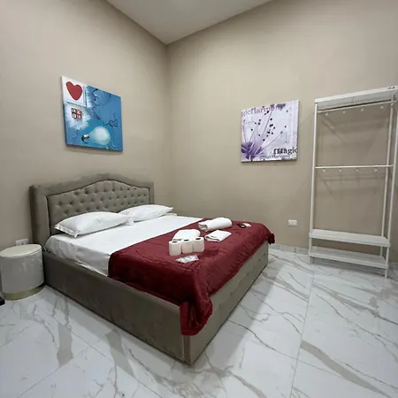 Apartamento Valentino Caracciolo 105