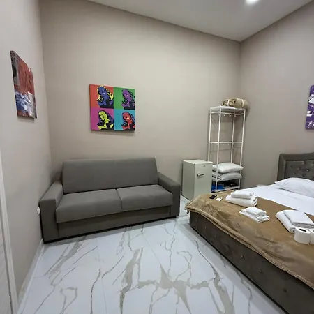 Valentino Caracciolo 105 Νάπολη