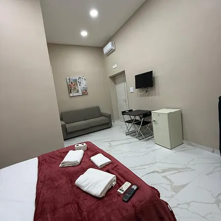 Valentino Caracciolo 105 *