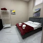 Valentino Caracciolo 105 Apartment