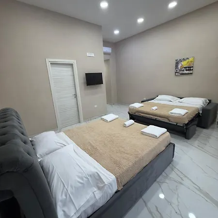 Apartamento Valentino Caracciolo 105 *