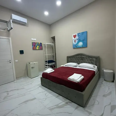 Lägenhet Valentino Caracciolo 105 *