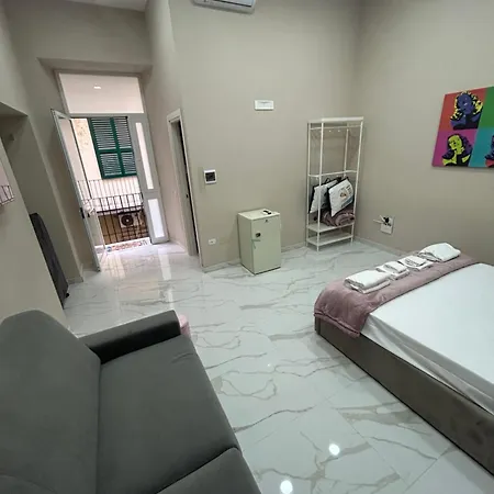 Lägenhet Valentino Caracciolo 105 Neapel