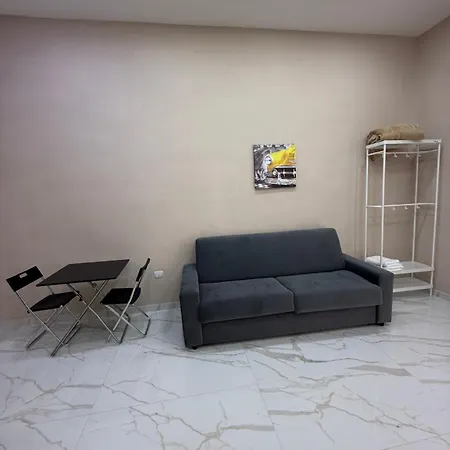 Apartamento Valentino Caracciolo 105 *