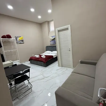 Valentino Caracciolo 105 *