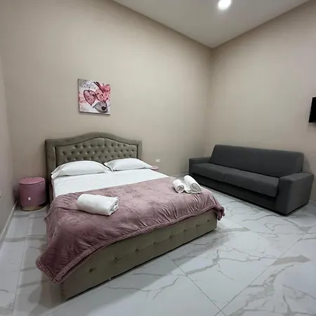 Valentino Caracciolo 105 * Neapel