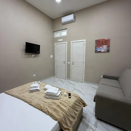 Valentino Caracciolo 105 Lägenhet Neapel